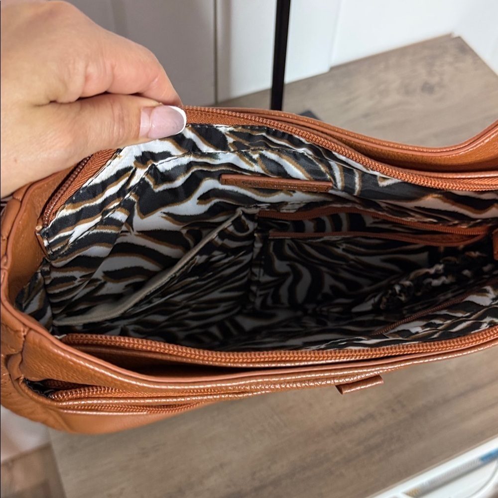 Lug Cognac Brown Cable Car Faux leather Shoulder bag - Picture 5 of 7